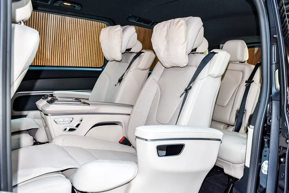 Mercedes V300 Luxury - 2026 - Brand New - For Export. - Image 8