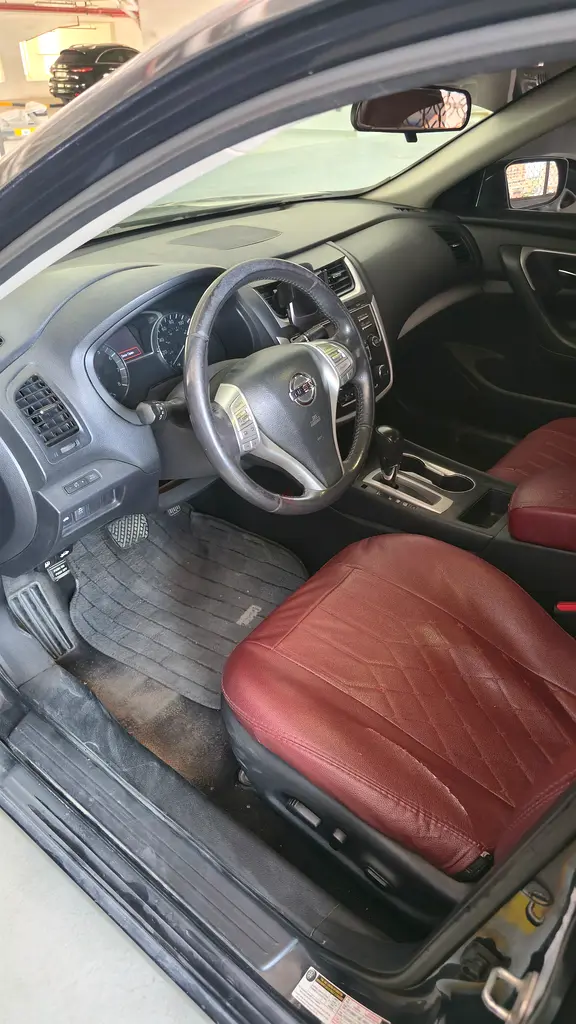 Nissan Altima 2017 for sale - Image 4