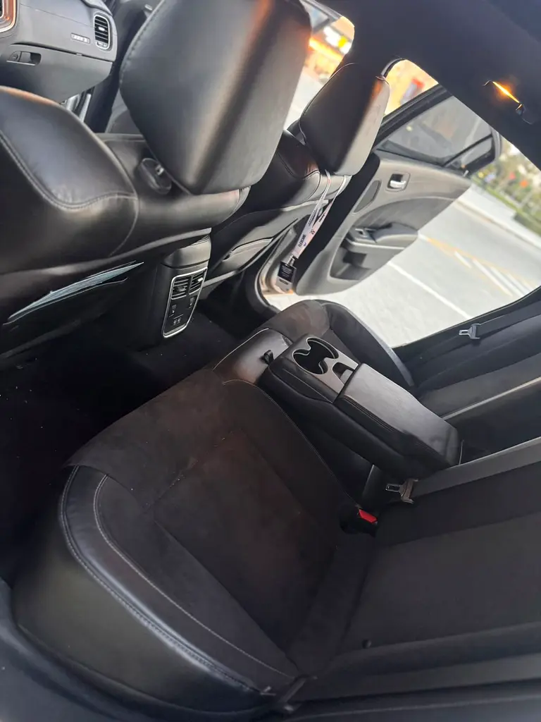 Stunning 2022 Dodge Charger SRT 392 - American Specs - Low Mileage - Image 12