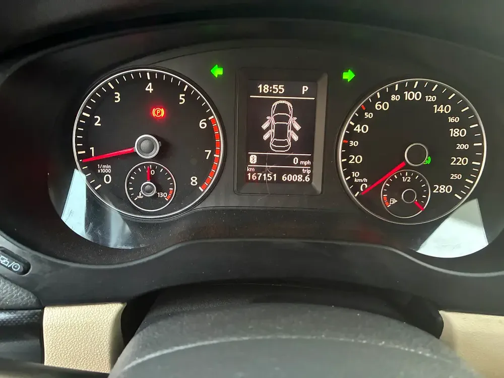 Volkswagen Jetta  2015 Full Option GCC Specs - Reliable and Efficient - Image 11