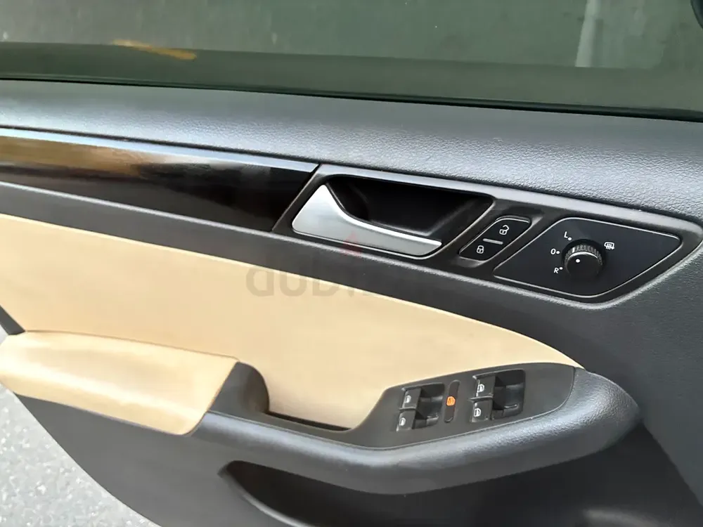 Volkswagen Jetta  2015 Full Option GCC Specs - Reliable and Efficient - Image 13