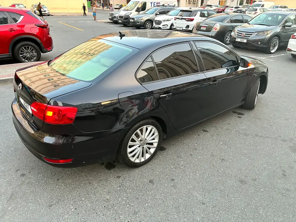 Volkswagen Jetta  2015 Full Option GCC Specs - Reliable and Efficient - Image 19