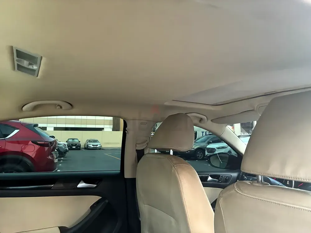 Volkswagen Jetta  2015 Full Option GCC Specs - Reliable and Efficient - Image 20