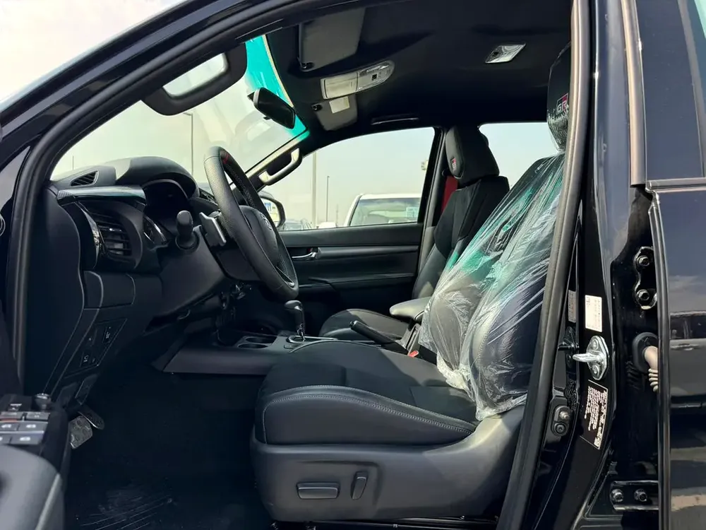 Toyota Hilux GR 4.0L Petrol V6 2026 GCC Export Price @ 178,500 AED - Image 5