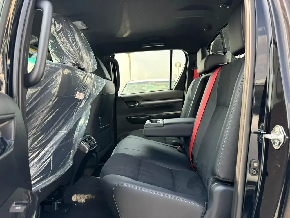 Toyota Hilux GR 4.0L Petrol V6 2026 GCC Export Price @ 178,500 AED - Image 8