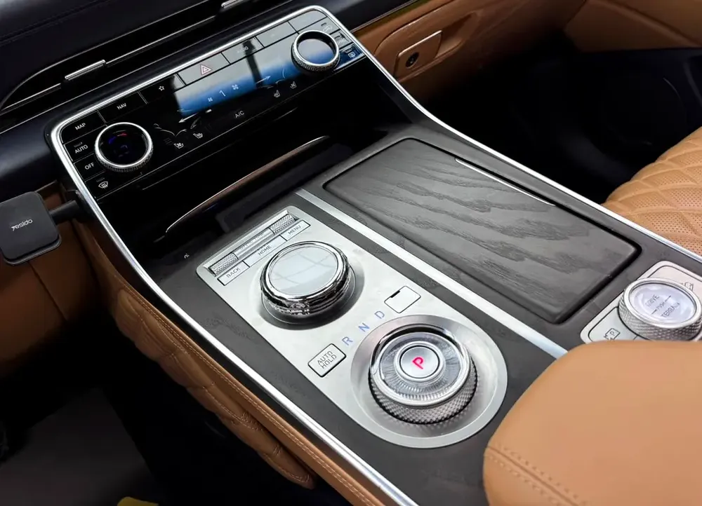 2023 Genesis GV80 Royal Edition, Genesis Warranty + Service Pack, Full Genesis Service History, GCC - Image 16