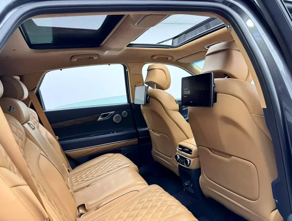 2023 Genesis GV80 Royal Edition, Genesis Warranty + Service Pack, Full Genesis Service History, GCC - Image 17