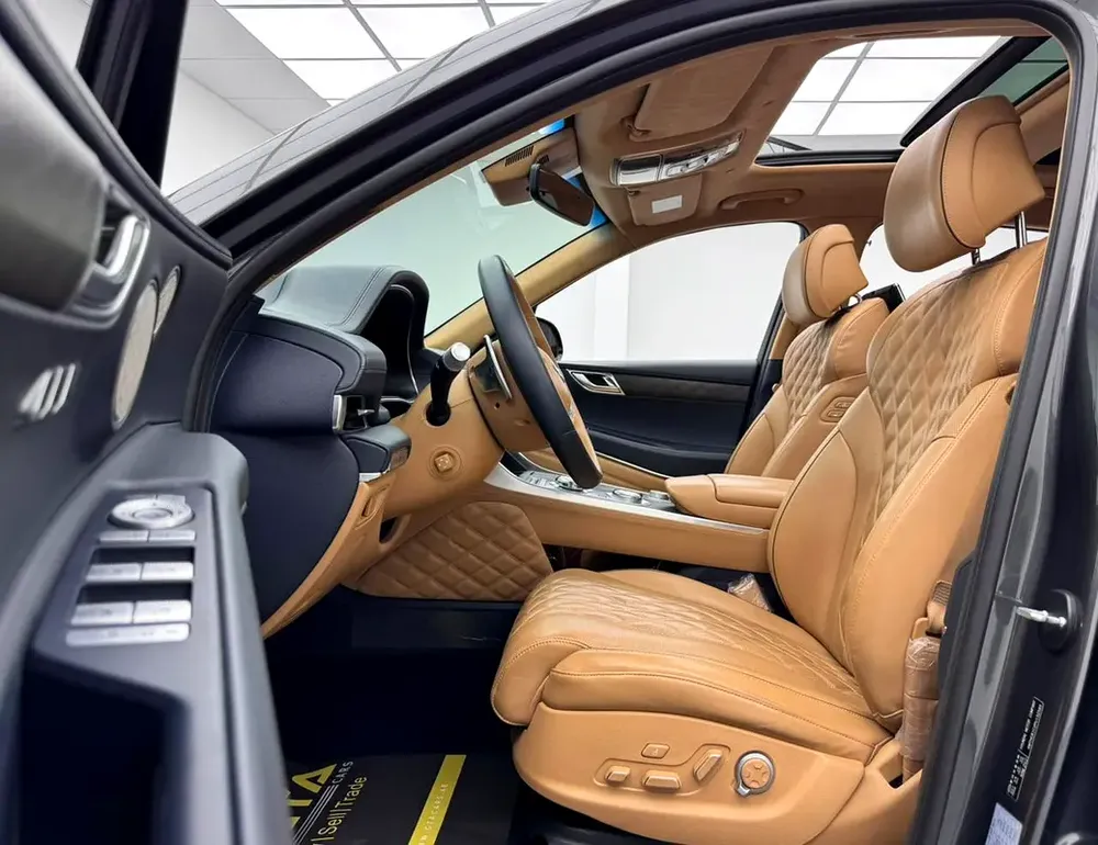 2023 Genesis GV80 Royal Edition, Genesis Warranty + Service Pack, Full Genesis Service History, GCC - Image 8