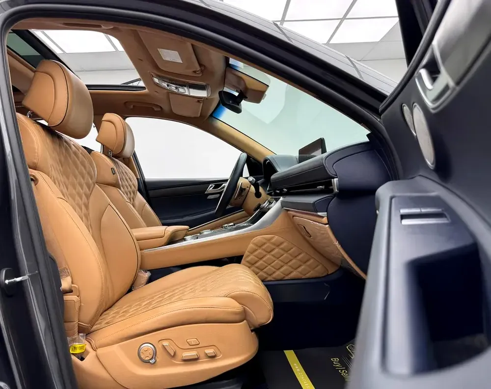2023 Genesis GV80 Royal Edition, Genesis Warranty + Service Pack, Full Genesis Service History, GCC - Image 9