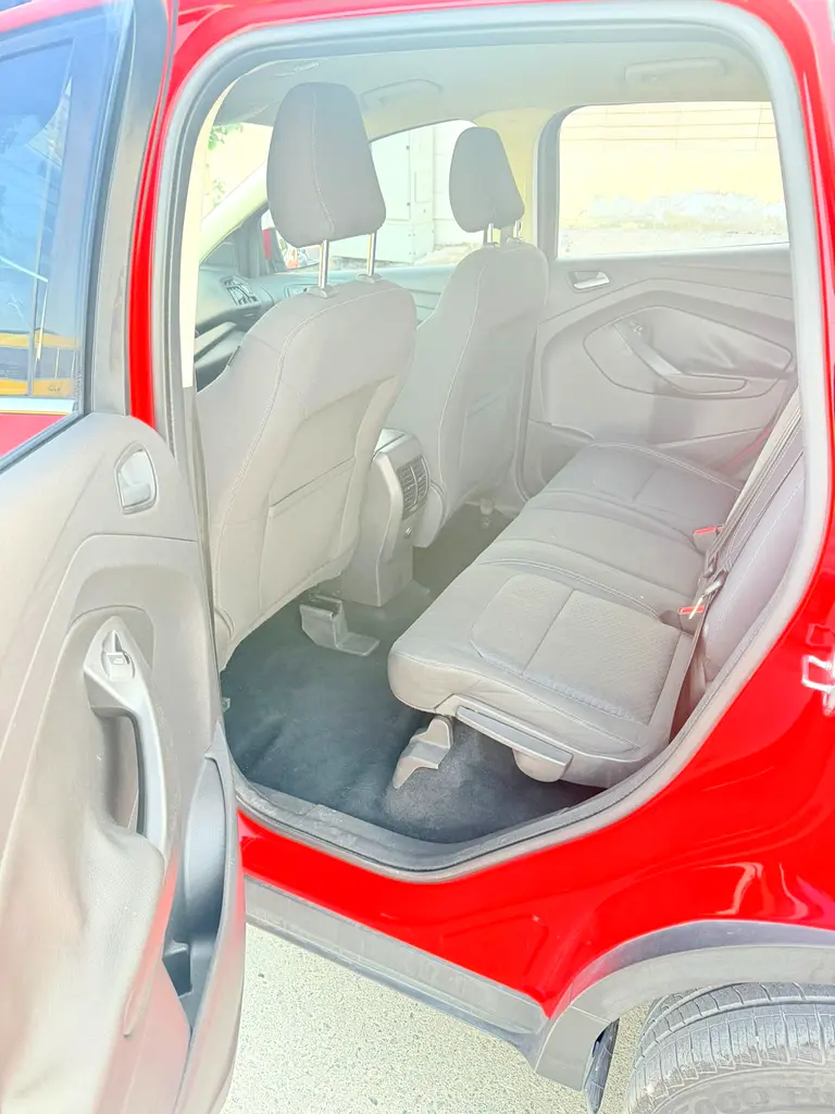 Ford Escape Ambiente 2017 - GCC Specs - Well Maintained - Image 9