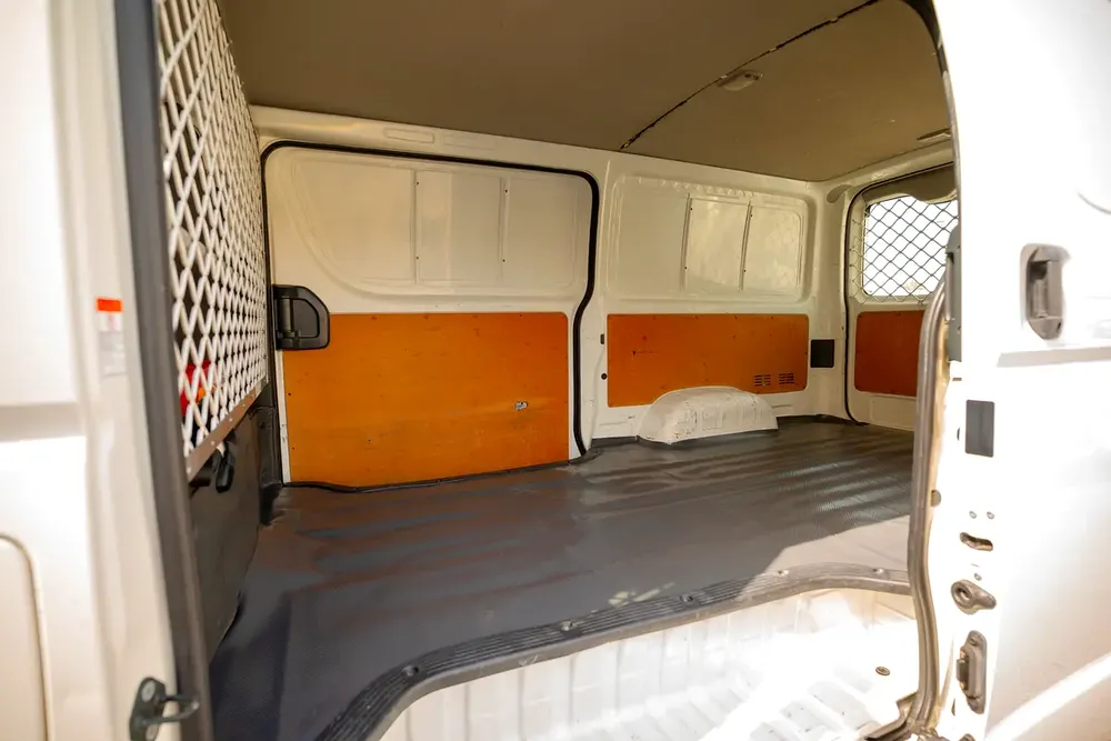 Toyota Hiace Standard Roof | Delivery Van | GCC Specs | Ref#T24064 - Image 8