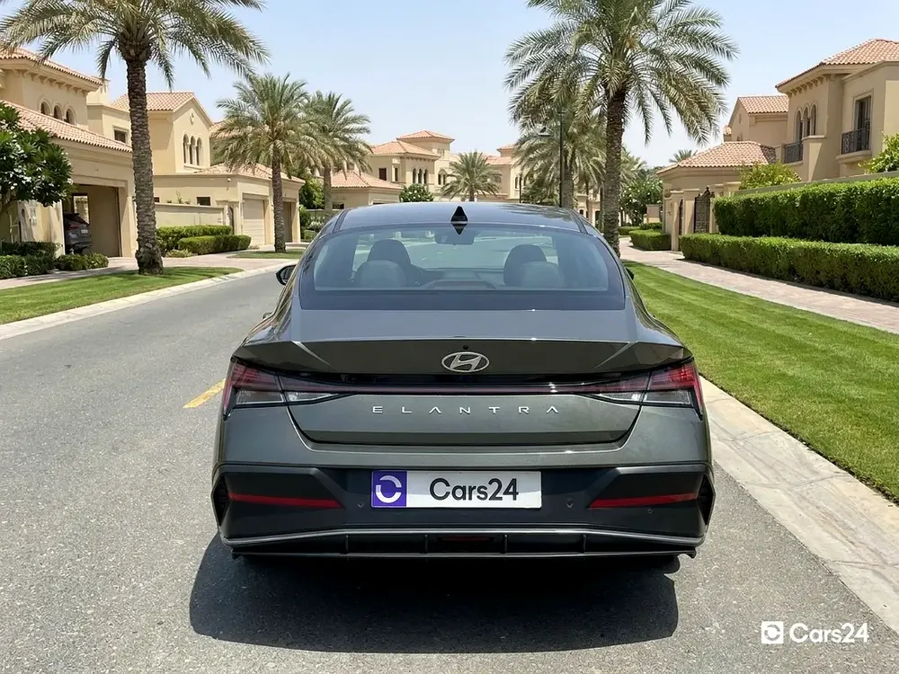 AED 972/m | 0 DP | Manufacturer Warranty | Service History | 30 Day Return | HYUNDAI ELANTRA 2025 - Image 4