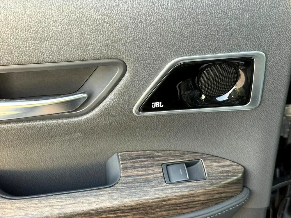 Toyota Land Cruiser VX 2023 | GCC Specs 0km - Image 10