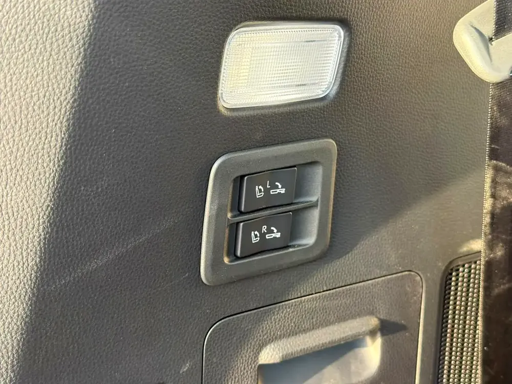 Toyota Land Cruiser VX 2023 | GCC Specs 0km - Image 13
