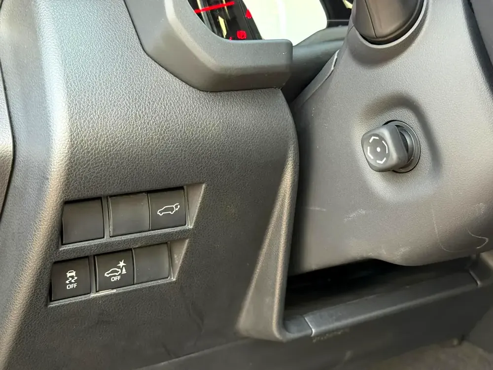 Toyota Land Cruiser VX 2023 | GCC Specs 0km - Image 14