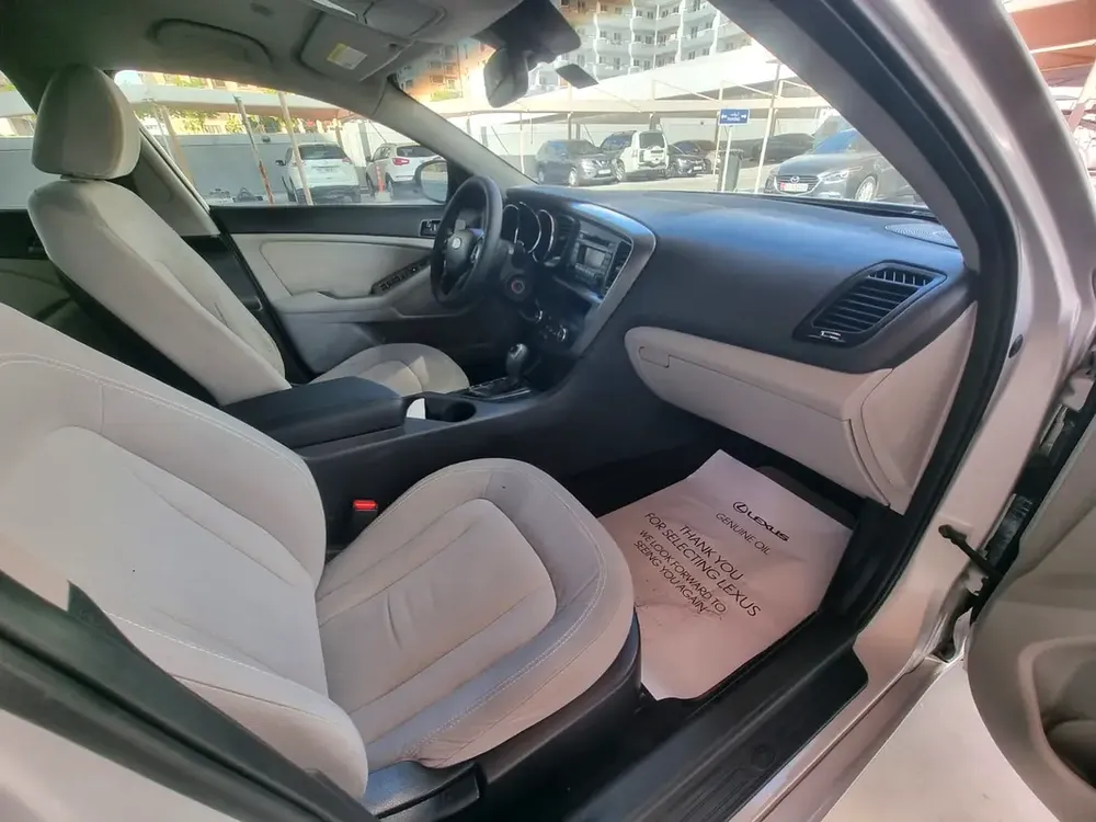 KIA OPTIMA 2011, GCC, PERFECT CONDITION - Image 5