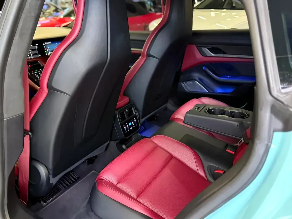 2021 Porsche Taycan Turbo S - GCC Specs - Low Mileage - Full service history - Perfect Condition - Image 16