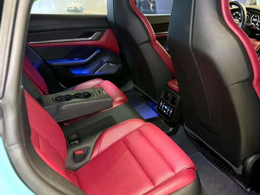 2021 Porsche Taycan Turbo S - GCC Specs - Low Mileage - Full service history - Perfect Condition - Image 17