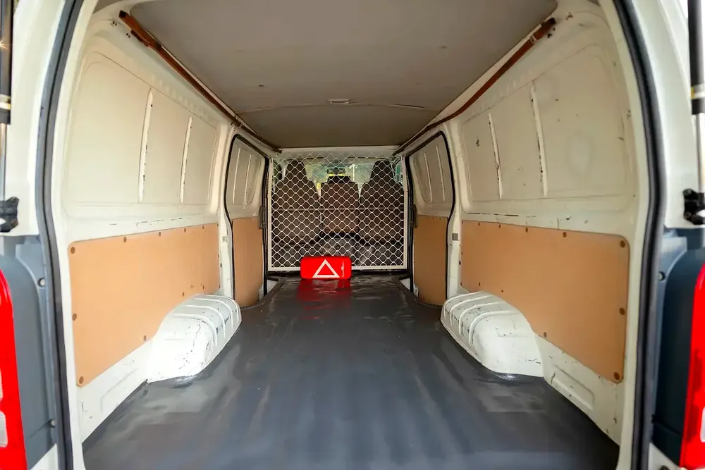 Toyota Hiace Standard Roof | Delivery Van | GCC Specs | Ref#T42275 - Image 7