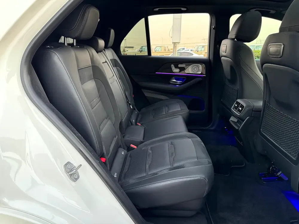 Mercedes Benz GLE53 AMG 2021 15,000km - 4.5 Auction Grade - Original Paint - Japan Import - Image 15