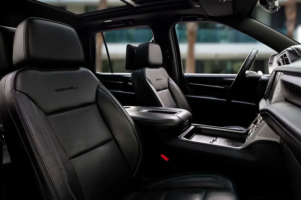 3,721 P.M |  Yukon Denali | 0% Downpayment | IMPECCABLE! - Image 11