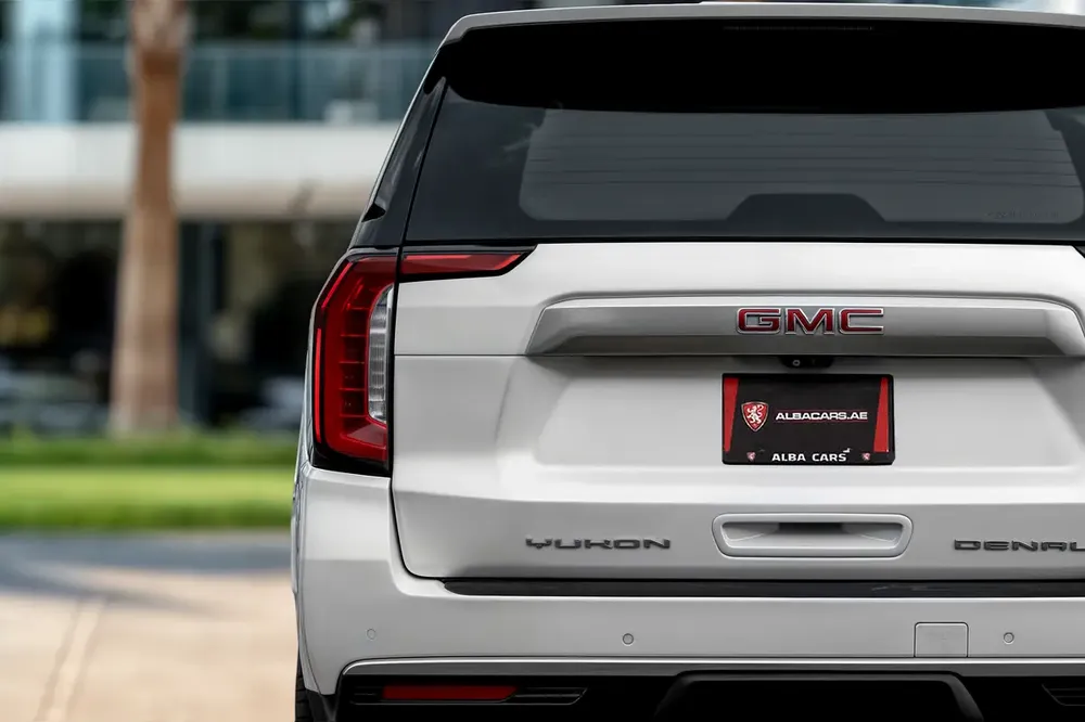 3,721 P.M |  Yukon Denali | 0% Downpayment | IMPECCABLE! - Image 6