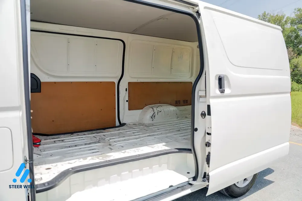 2021 Toyota Hiace GL Cargo Van | 2.7L Petrol | Manual Transmission | GCC Specs - Image 10