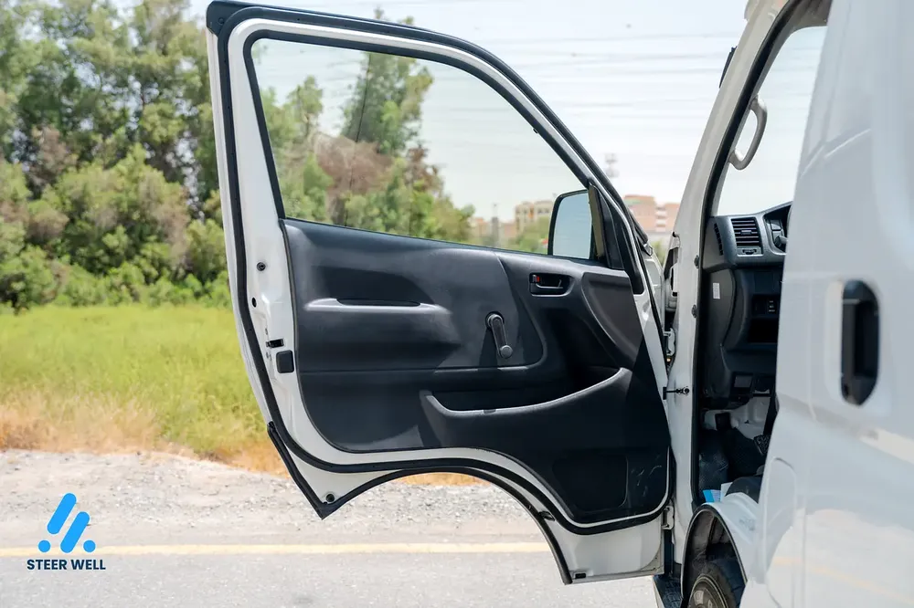2021 Toyota Hiace GL Cargo Van | 2.7L Petrol | Manual Transmission | GCC Specs - Image 13