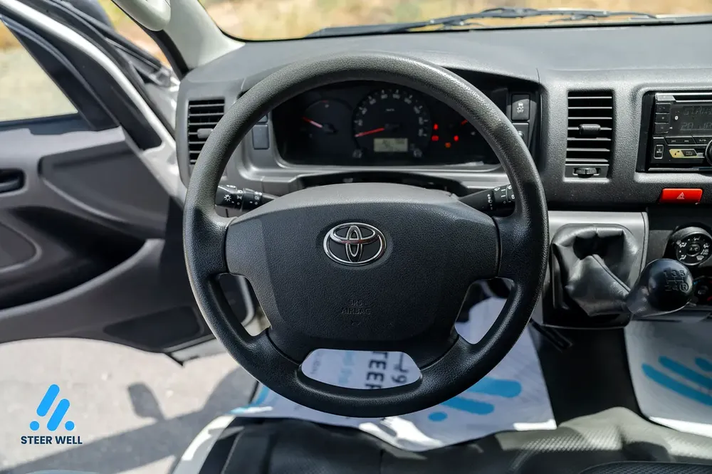 2021 Toyota Hiace GL Cargo Van | 2.7L Petrol | Manual Transmission | GCC Specs - Image 15