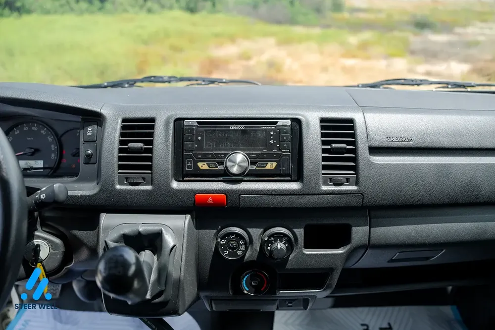 2021 Toyota Hiace GL Cargo Van | 2.7L Petrol | Manual Transmission | GCC Specs - Image 16