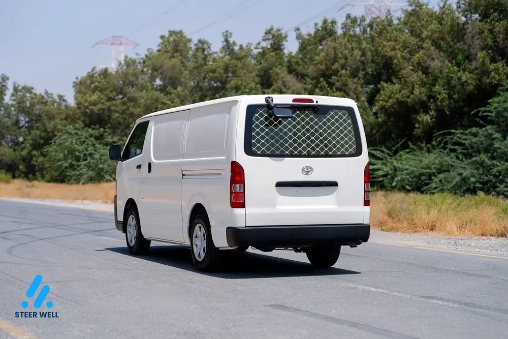 2021 Toyota Hiace GL Cargo Van | 2.7L Petrol | Manual Transmission | GCC Specs - Image 6