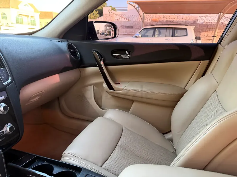 Nissan Maxima SE 2015 GCC Specs - Image 7