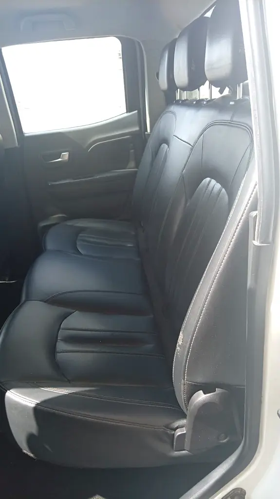 GWM Wingle 7 2021 Manual Transmission Double Cabin Petrol 4X2 - GCC Specs - Excellent Condition! - Image 13
