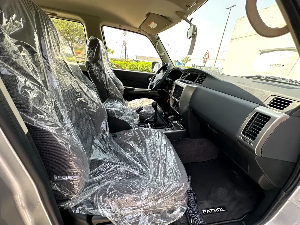 Nissan Patrol Safari GL manual transmission 2024 GCC - Image 7