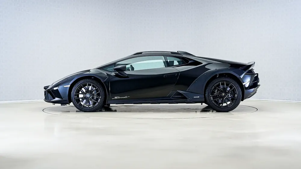Huracan Sterrato | AED 17,585 PM | Warranty November 2028 | GCC - Image 10