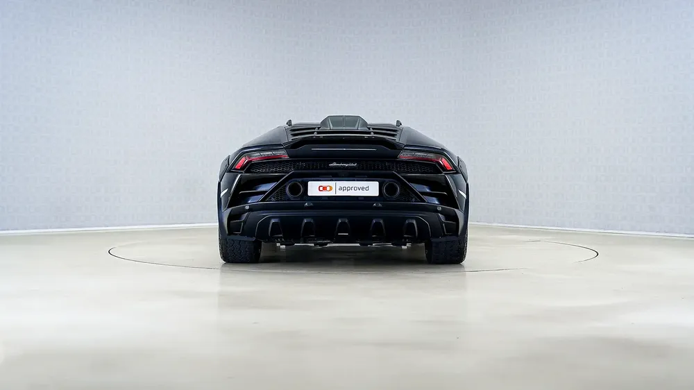 Huracan Sterrato | AED 17,585 PM | Warranty November 2028 | GCC - Image 9