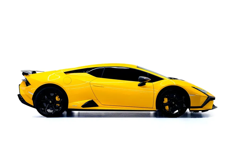 Lamborghini Huracan Tecnica - GCC Spec - Warranty and Lease to Own Available - Image 4