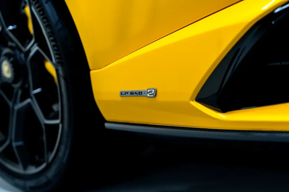 Lamborghini Huracan Tecnica - GCC Spec - Warranty and Lease to Own Available - Image 8