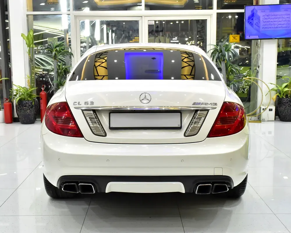 EXCELLENT DEAL for our Mercedes Benz CL63 AMG ( 2011 Model ) in White Color GCC Specs - Image 5