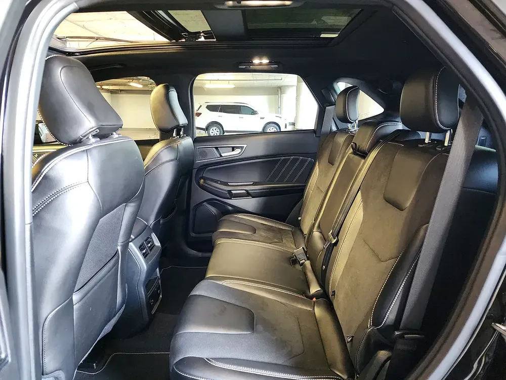 Ford Edge ST V6 2.7 EcoBoost 2022 Model GCC Specs With Full Service History And Warranty - Image 10