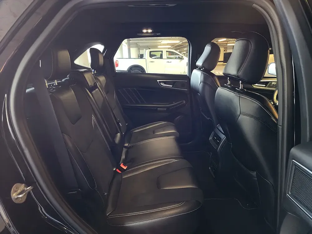 Ford Edge ST V6 2.7 EcoBoost 2022 Model GCC Specs With Full Service History And Warranty - Image 12