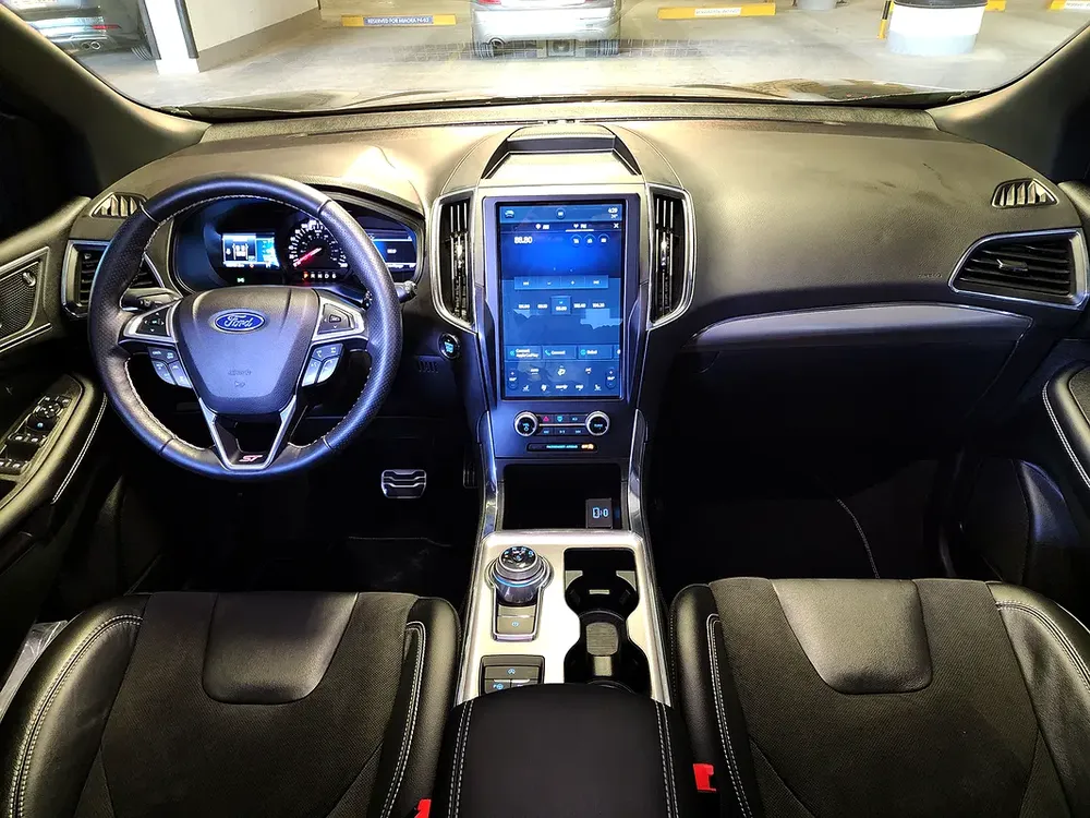 Ford Edge ST V6 2.7 EcoBoost 2022 Model GCC Specs With Full Service History And Warranty - Image 13