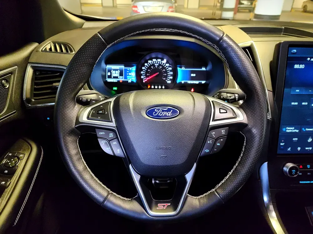 Ford Edge ST V6 2.7 EcoBoost 2022 Model GCC Specs With Full Service History And Warranty - Image 14