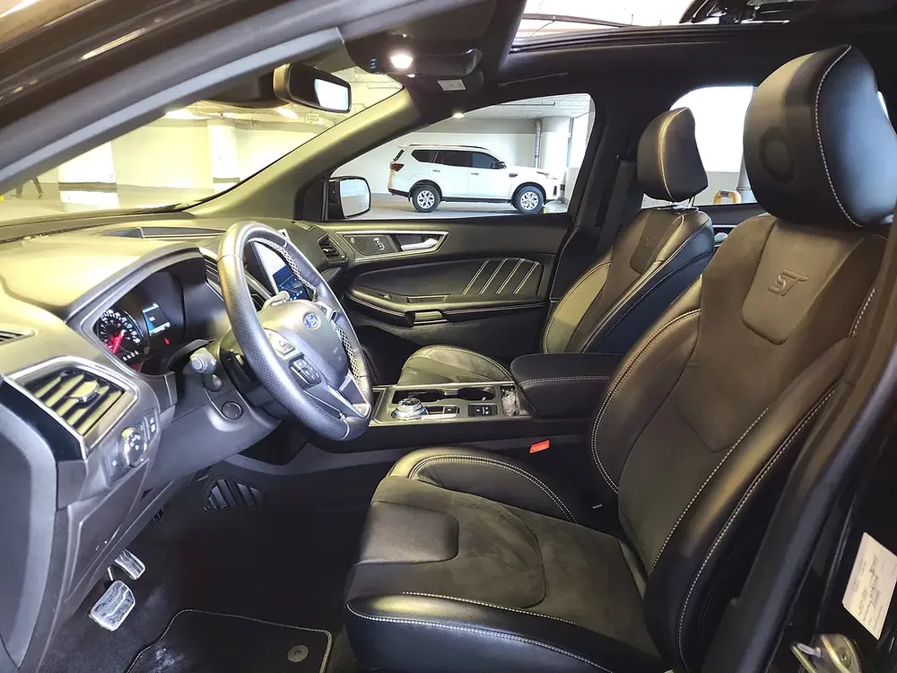 Ford Edge ST V6 2.7 EcoBoost 2022 Model GCC Specs With Full Service History And Warranty - Image 9