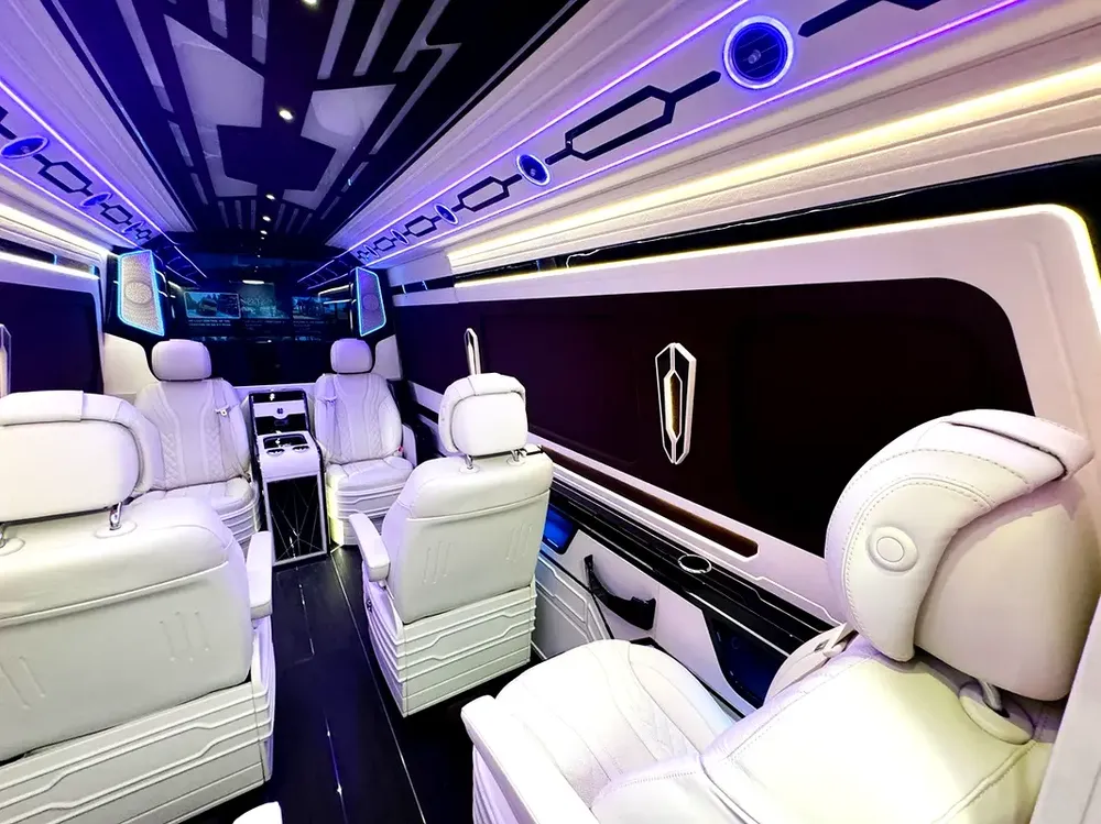 Brand New 2026 Mercedes-Benz Sprinter 519 CDI | GCC Specs - Image 10