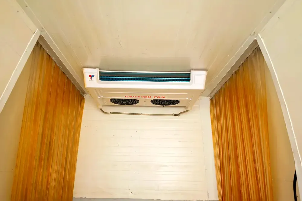 High Roof | Manual | Chiller Van | GCC Specs | Ref#T03380 - Image 8
