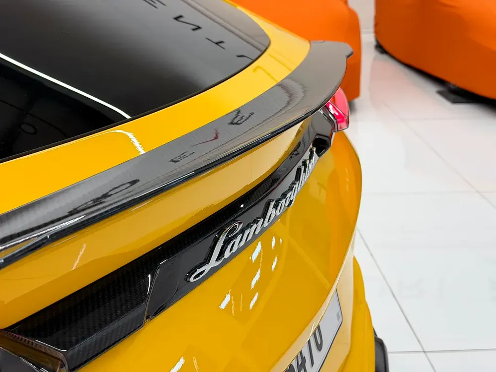 LAMBORGHINI URUS PEARL CAPSULE 2020 - FULL CARBON - Image 7