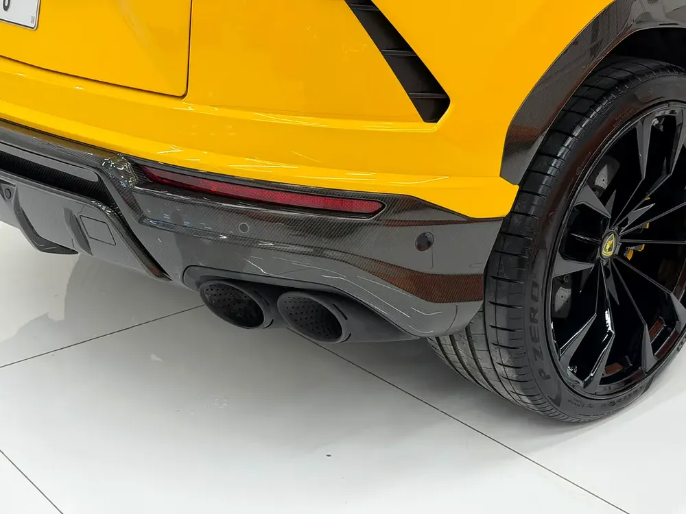 LAMBORGHINI URUS PEARL CAPSULE 2020 - FULL CARBON - Image 8