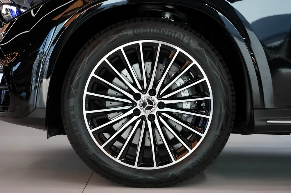 Mercedes-Benz GLC 200 Coupe 2026 - GCC Specs - Brand New! - Image 6