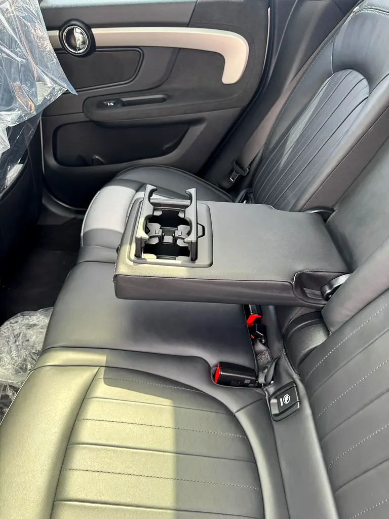 MINI Countryman John Cooper Works - Image 13
